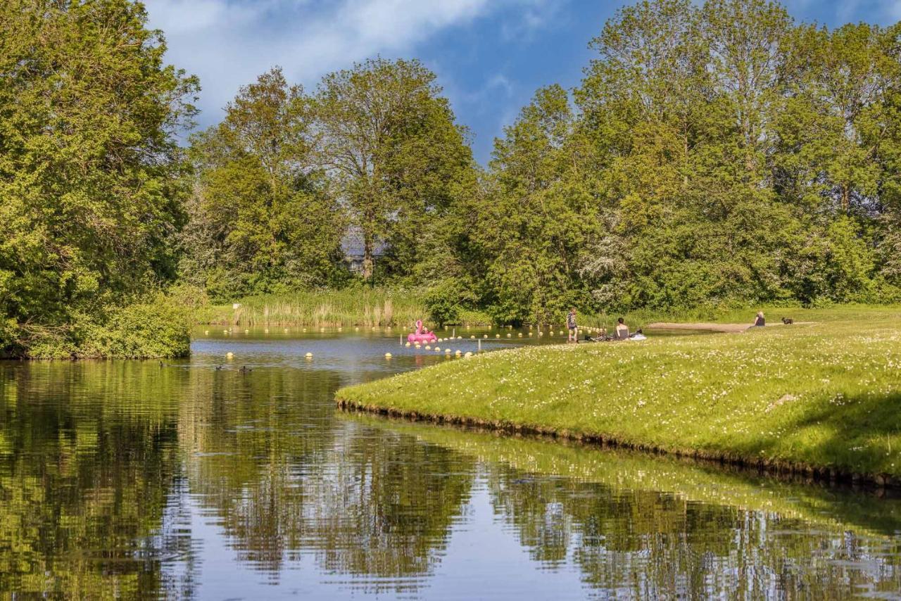 Villa De Heerlijkheid Hensbroek Exterior foto